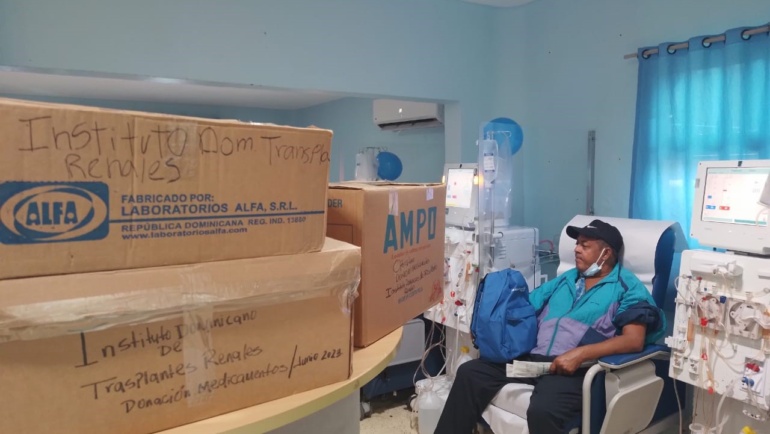 Donación Medicamentos A Pacientes De Escasos Recursos En Unidades De Diálisis